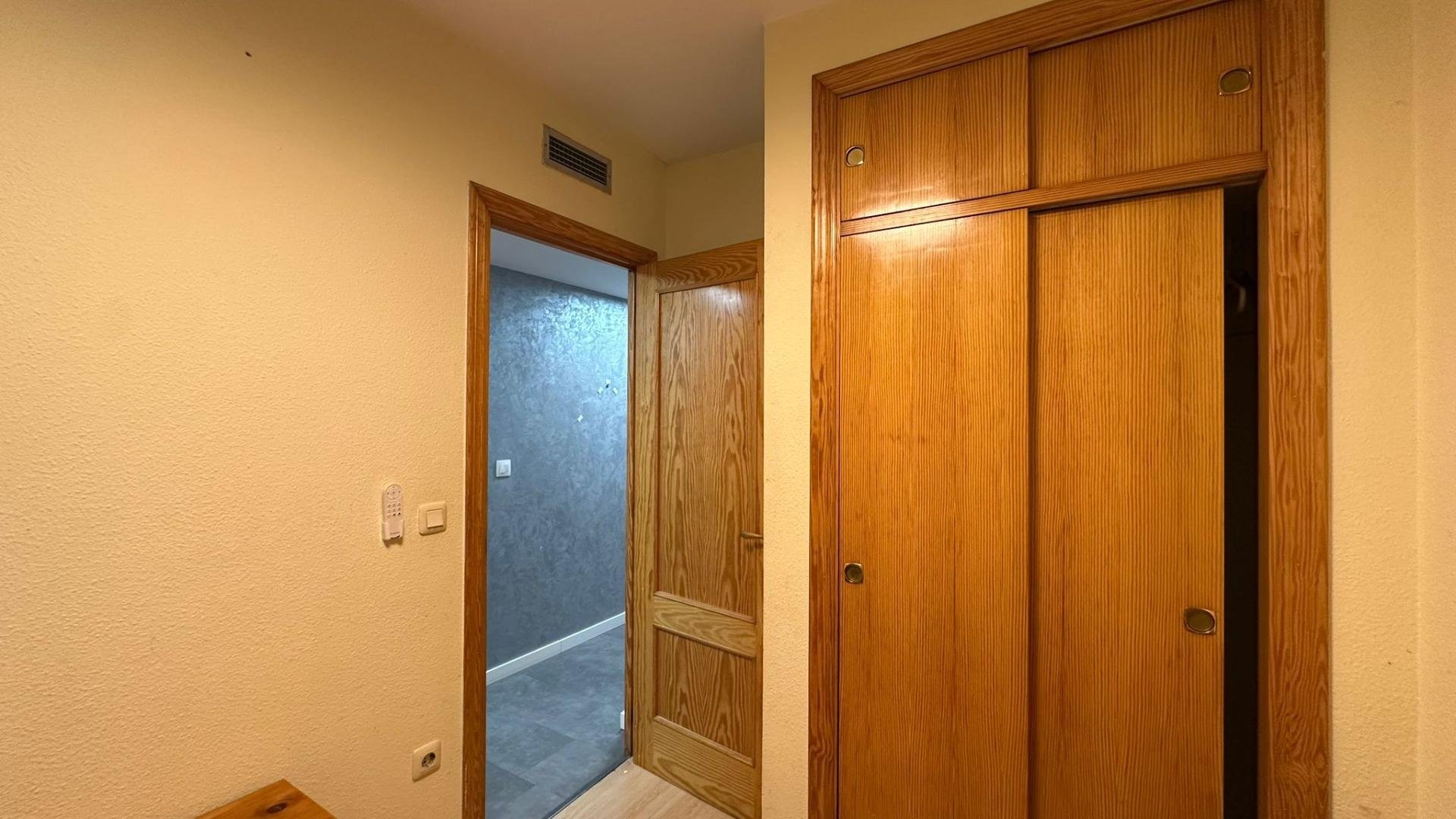 Apartment à Torrevieja, Alicante, Espagne 3 chambres, 104 m2 No. 182939