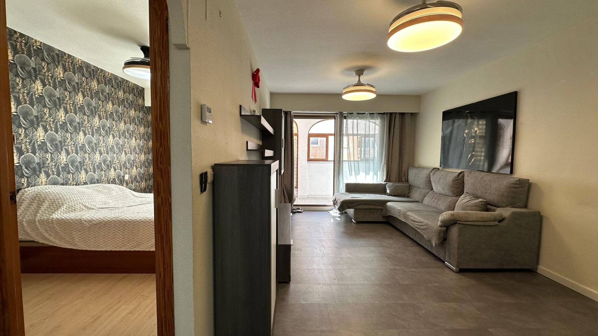 Apartment à Torrevieja, Alicante, Espagne 3 chambres, 104 m2 No. 182939