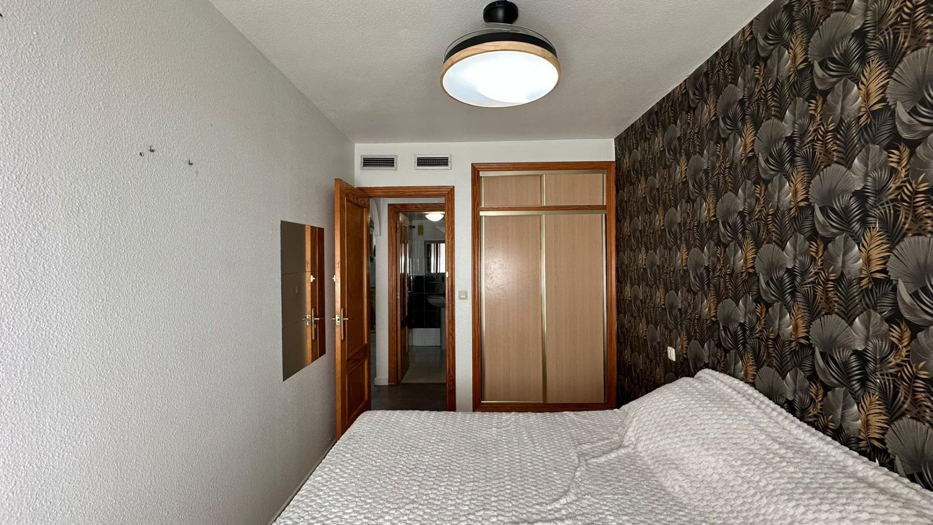 Apartment à Torrevieja, Alicante, Espagne 3 chambres, 104 m2 No. 182939