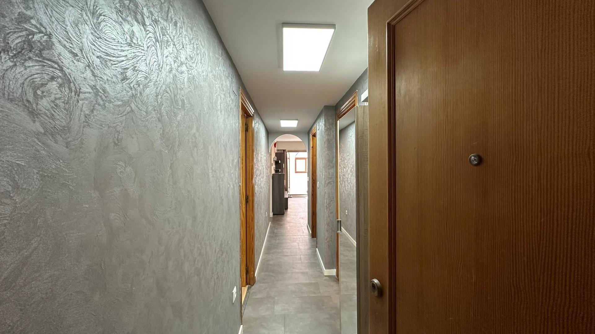 Apartment à Torrevieja, Alicante, Espagne 3 chambres, 104 m2 No. 182939