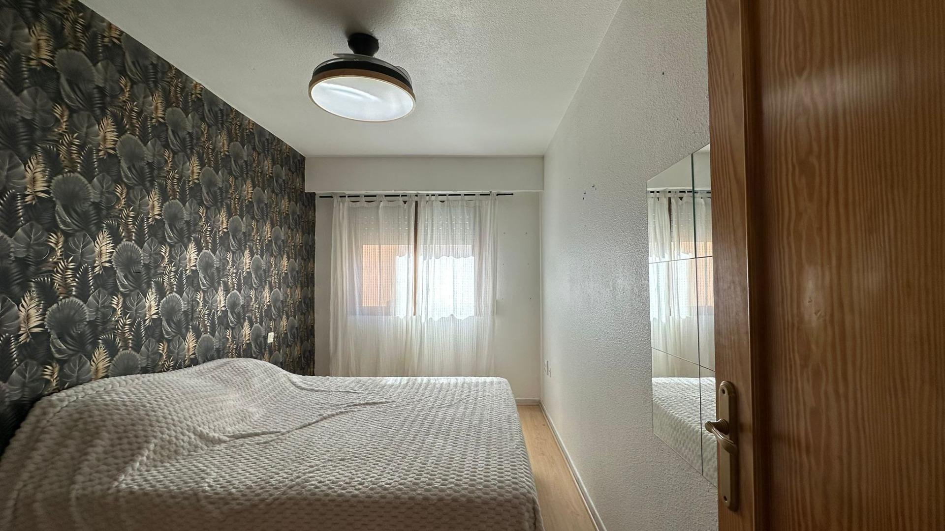 Apartment à Torrevieja, Alicante, Espagne 3 chambres, 104 m2 No. 182939