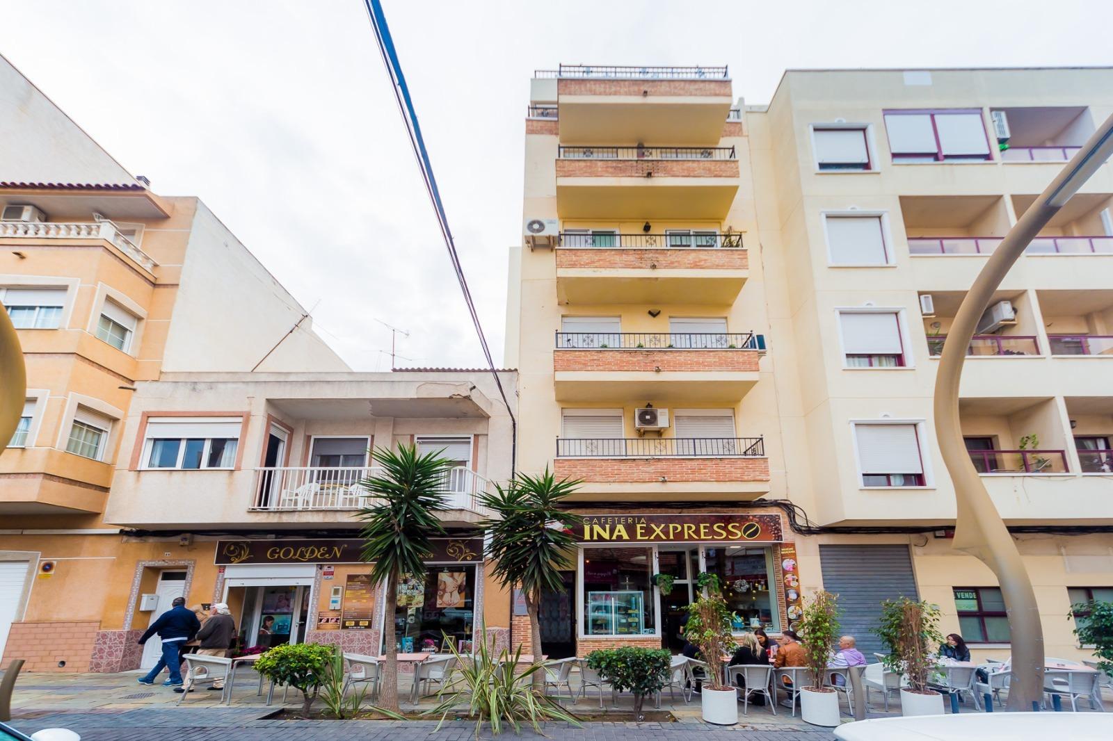 Apartment à Torrevieja, Alicante, Espagne 1 chambre, 66 m2 No. 182907