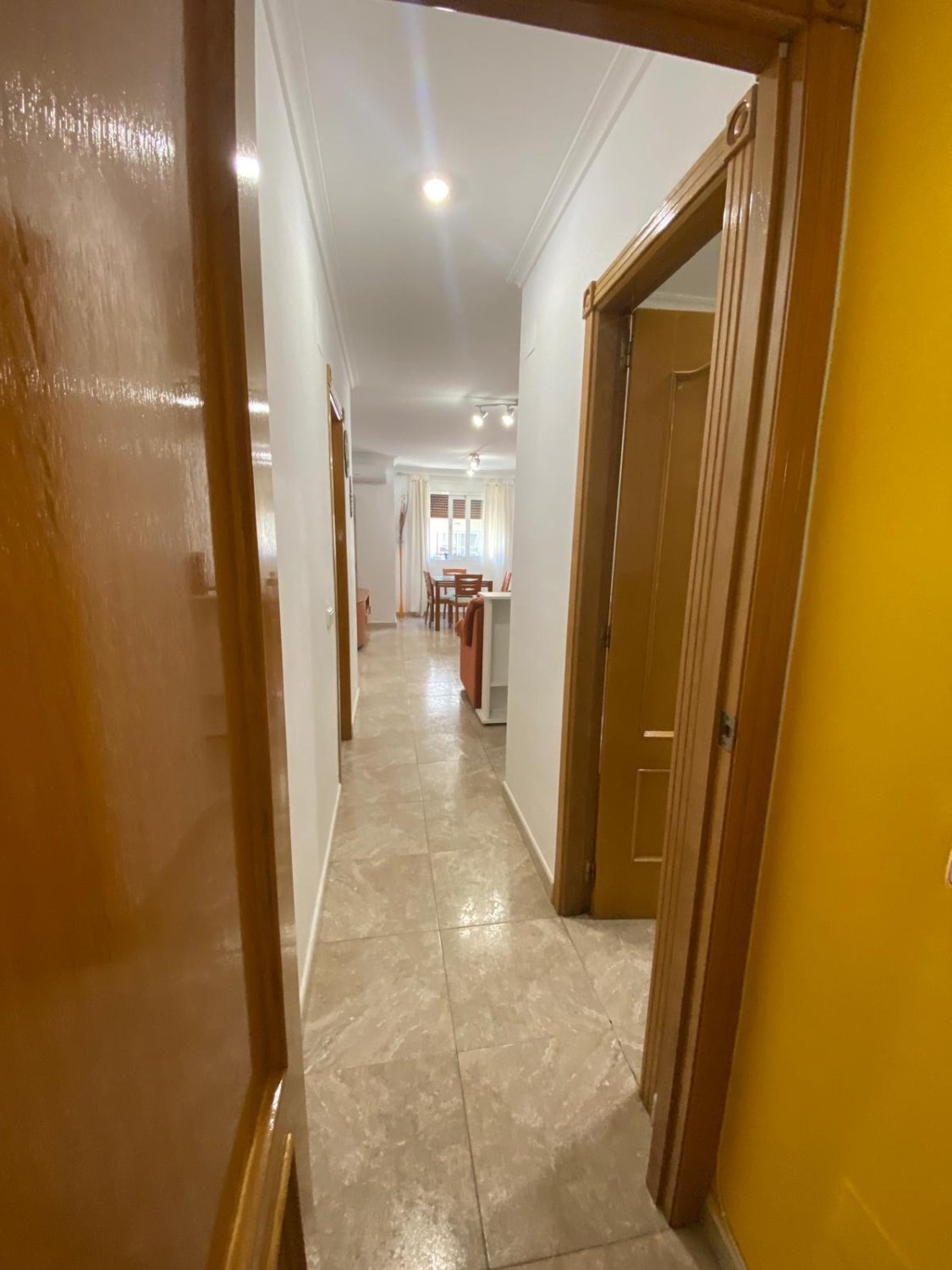 Apartment à Torrevieja, Alicante, Espagne 2 chambres, 76 m2 No. 182903