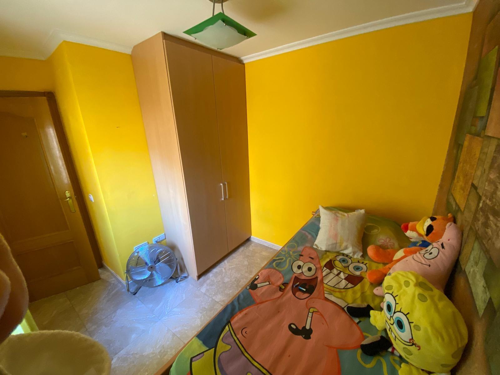 Apartment à Torrevieja, Alicante, Espagne 2 chambres, 76 m2 No. 182903