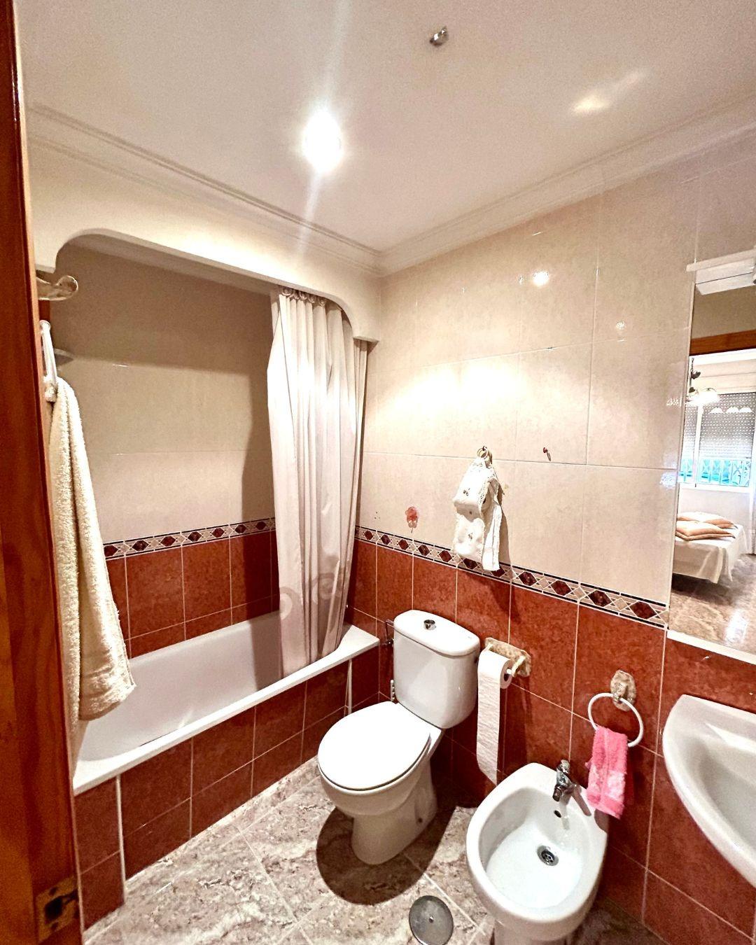 Apartment à Torrevieja, Alicante, Espagne 3 chambres, 85 m2 No. 182906