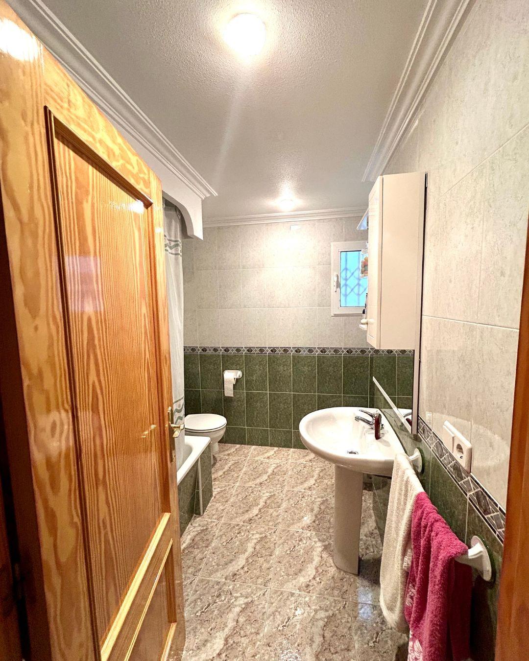 Apartment à Torrevieja, Alicante, Espagne 3 chambres, 85 m2 No. 182906