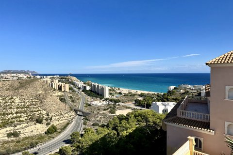 Villa in Villajoyosa, Alicante, Spain 3 bedrooms, 224 sq.m. No. 192515
