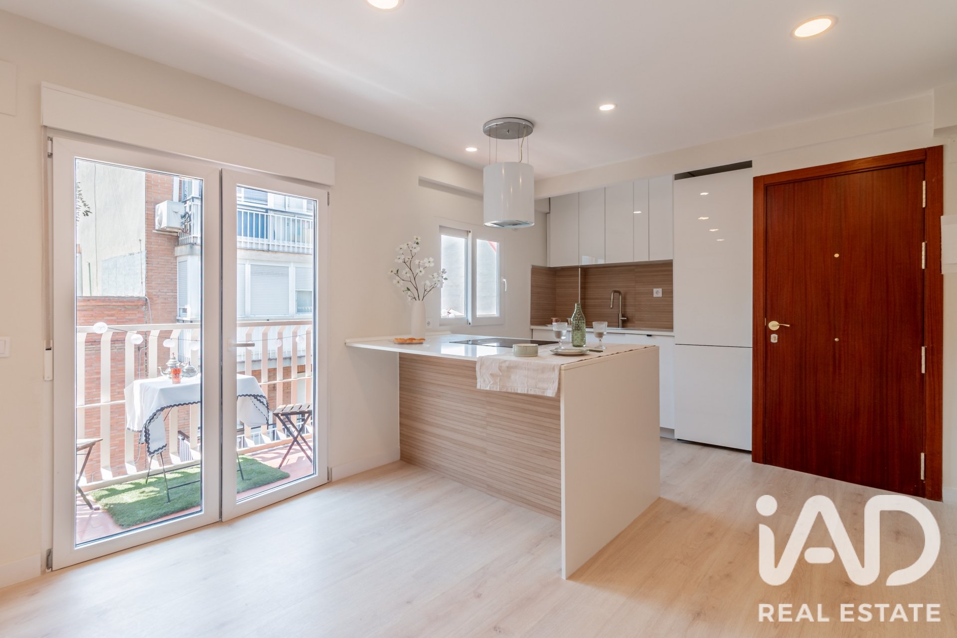 Huoneisto Madrid, Espanja 2 makuuhuonetta, 69 m2 No. 187961