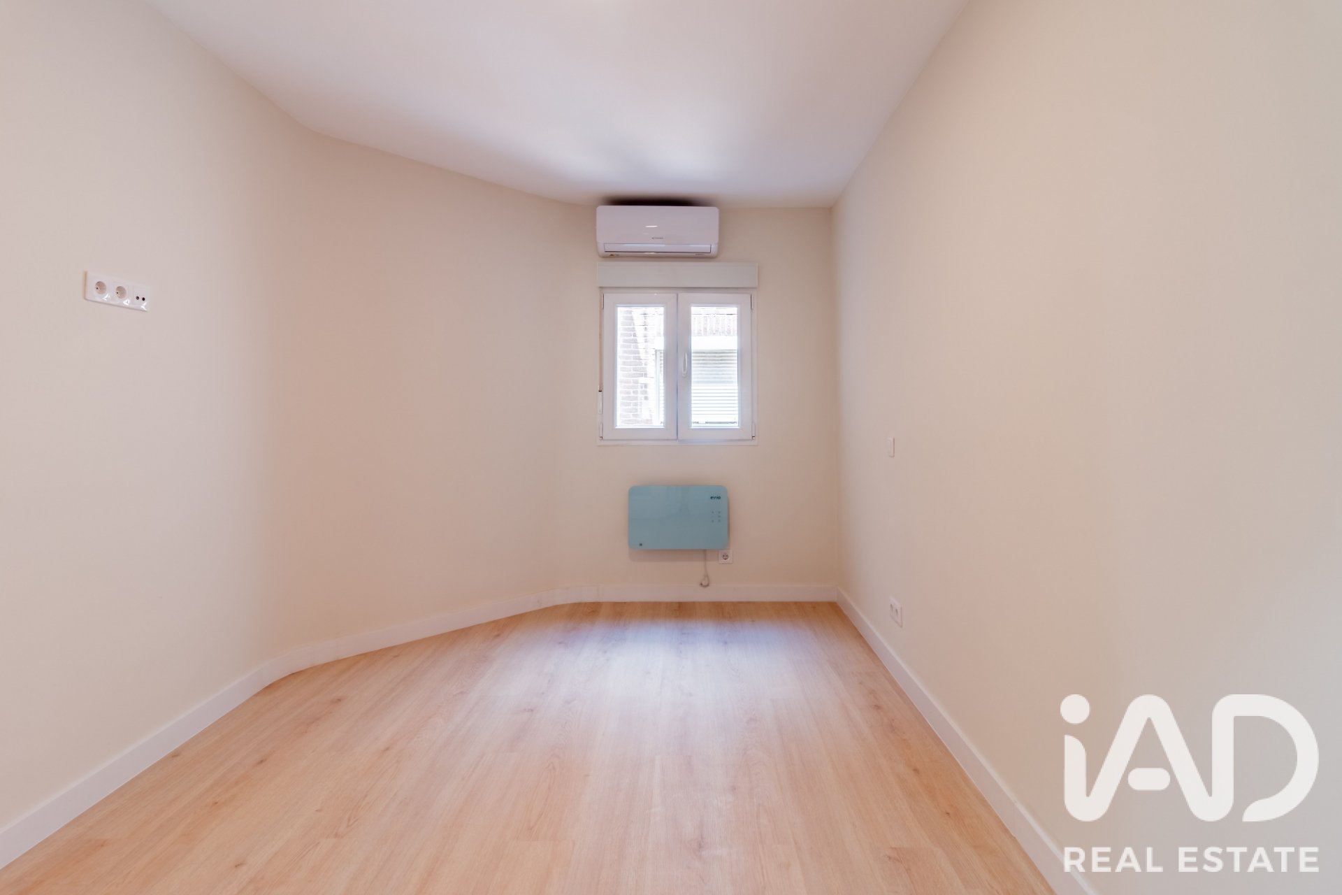 Huoneisto Madrid, Espanja 2 makuuhuonetta, 69 m2 No. 187961
