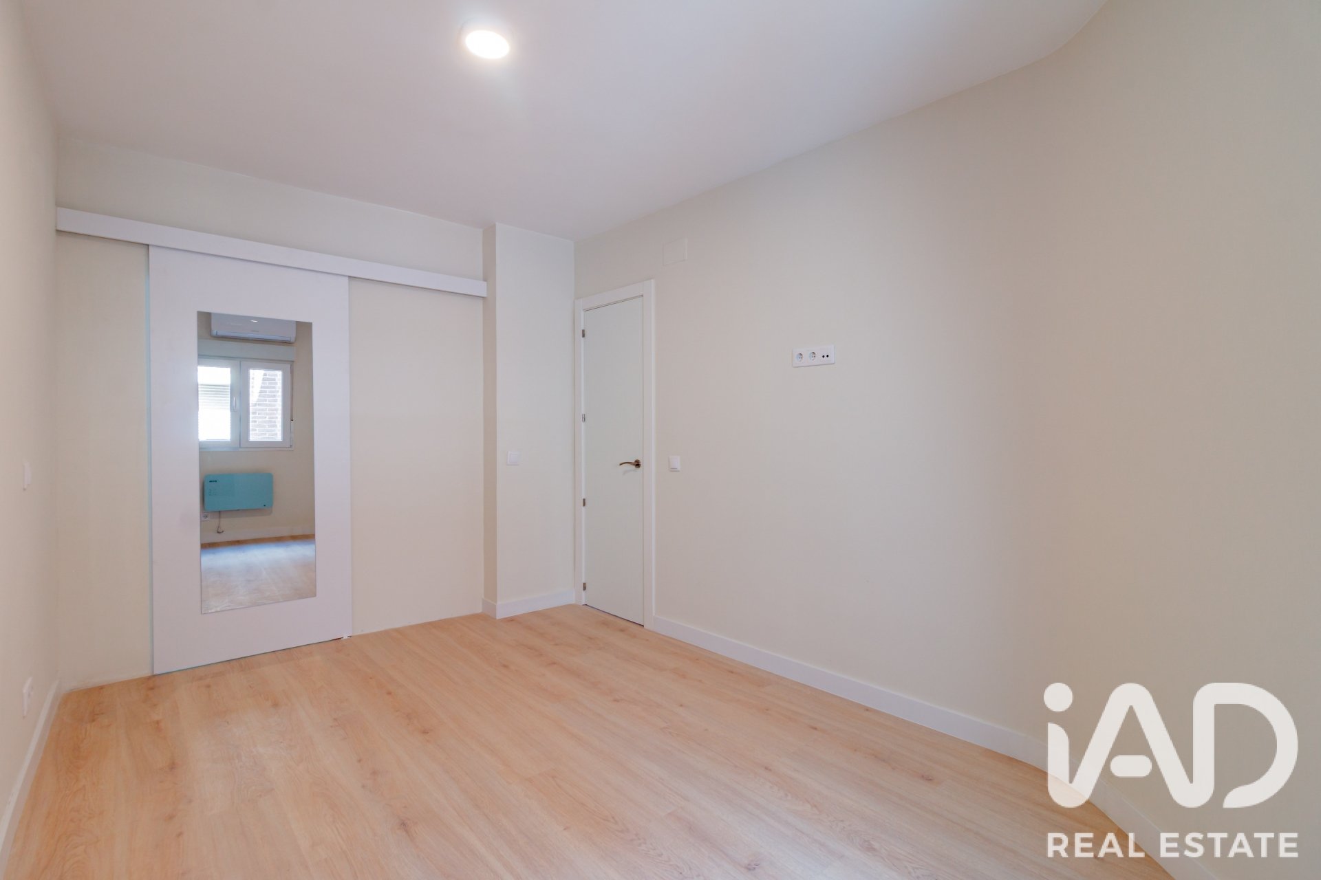 Huoneisto Madrid, Espanja 2 makuuhuonetta, 69 m2 No. 187961