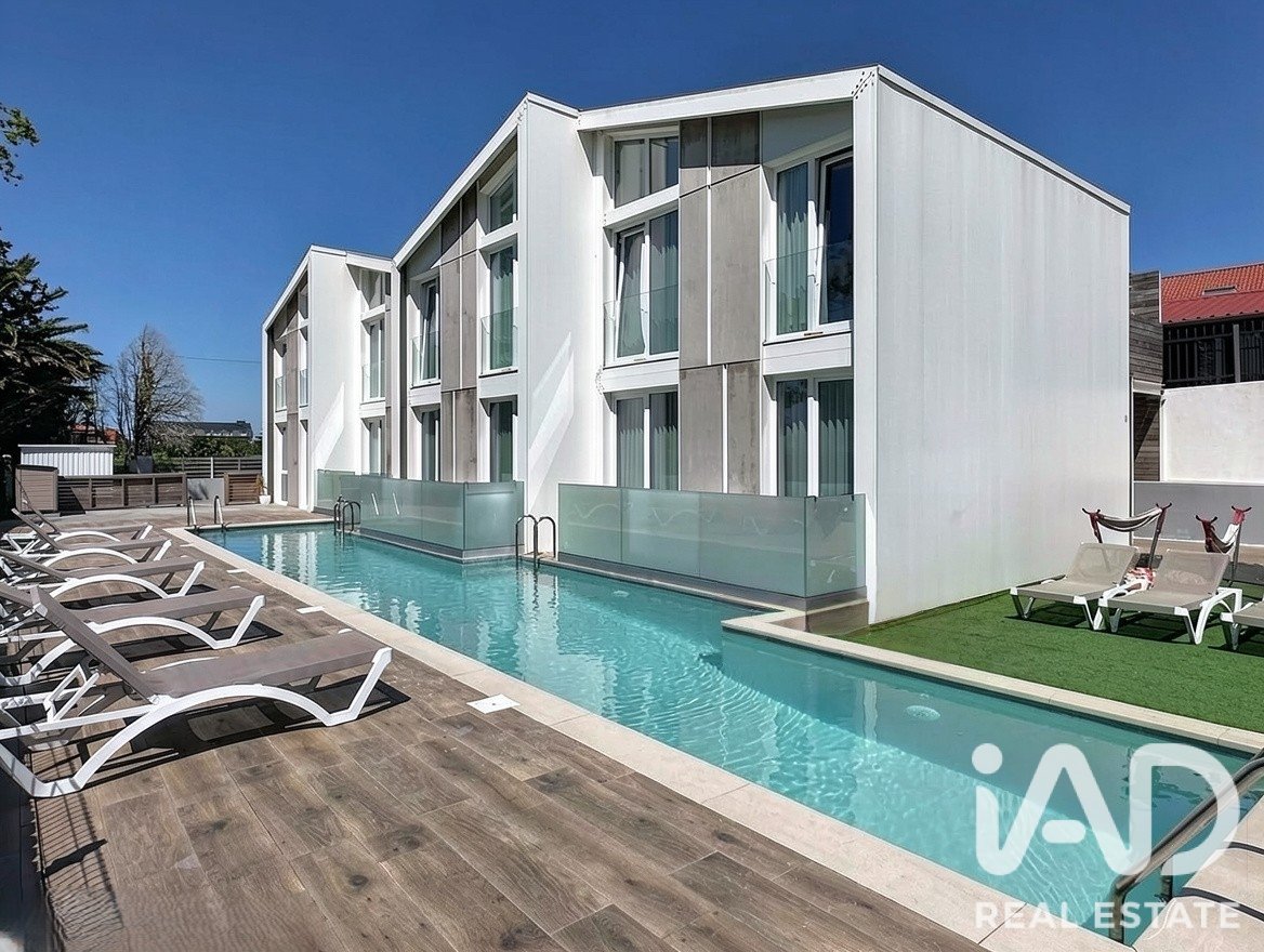 Propiedad comercial en Sanxenxo, Pontevedra, España 334 m2 No. 187964