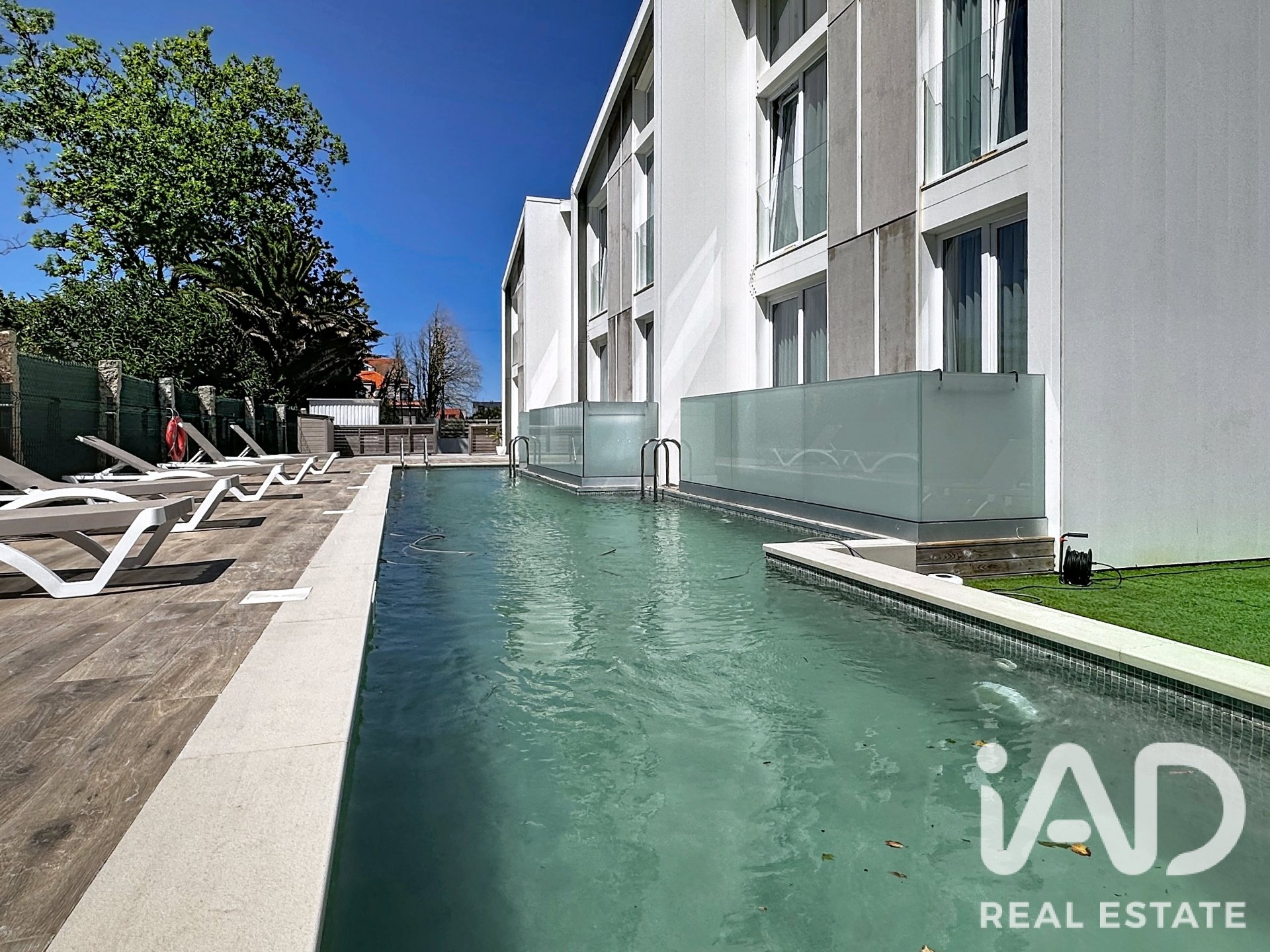 Propiedad comercial en Sanxenxo, Pontevedra, España 334 m2 No. 187964