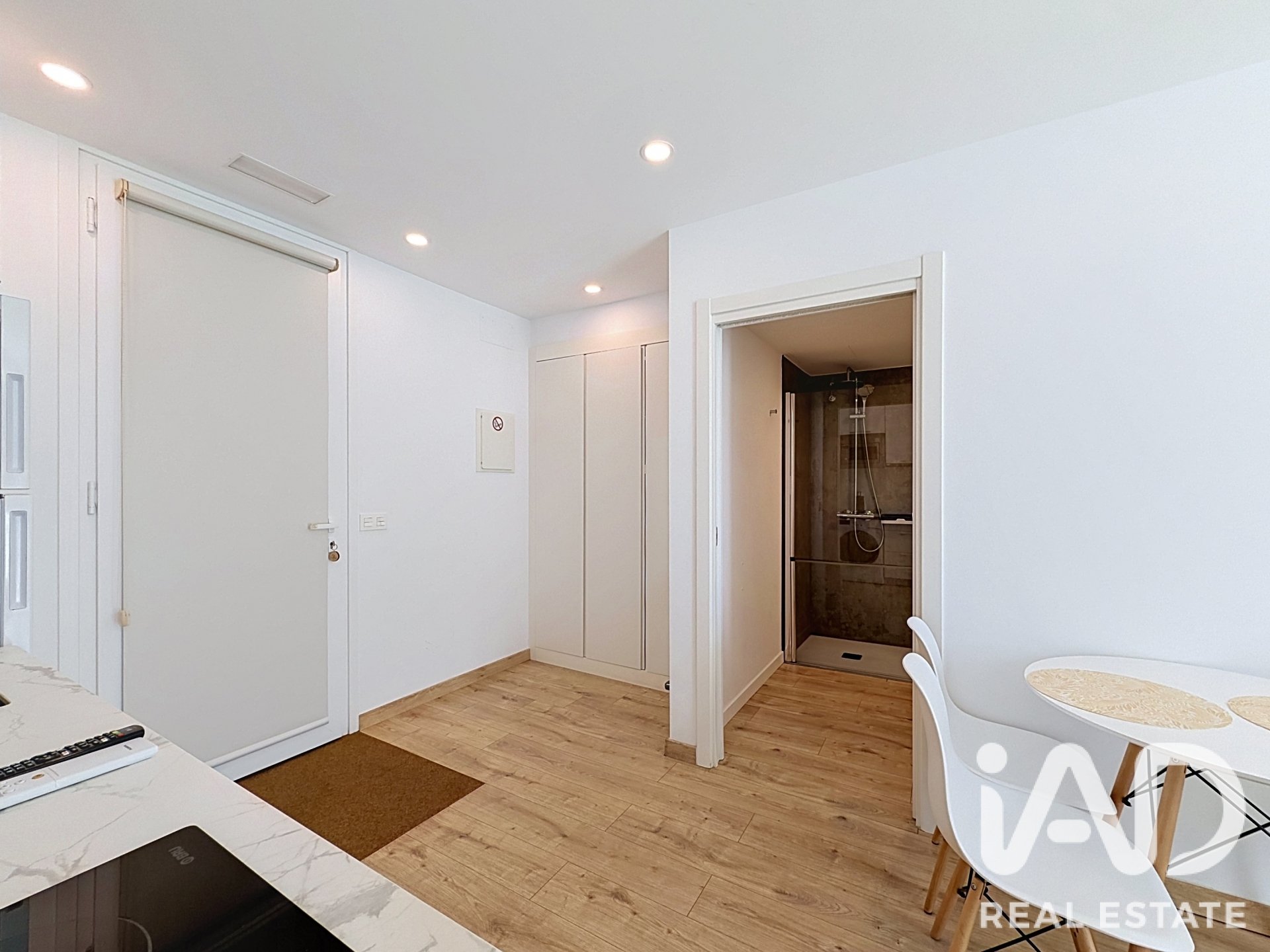 Propiedad comercial en Sanxenxo, Pontevedra, España 334 m2 No. 187964