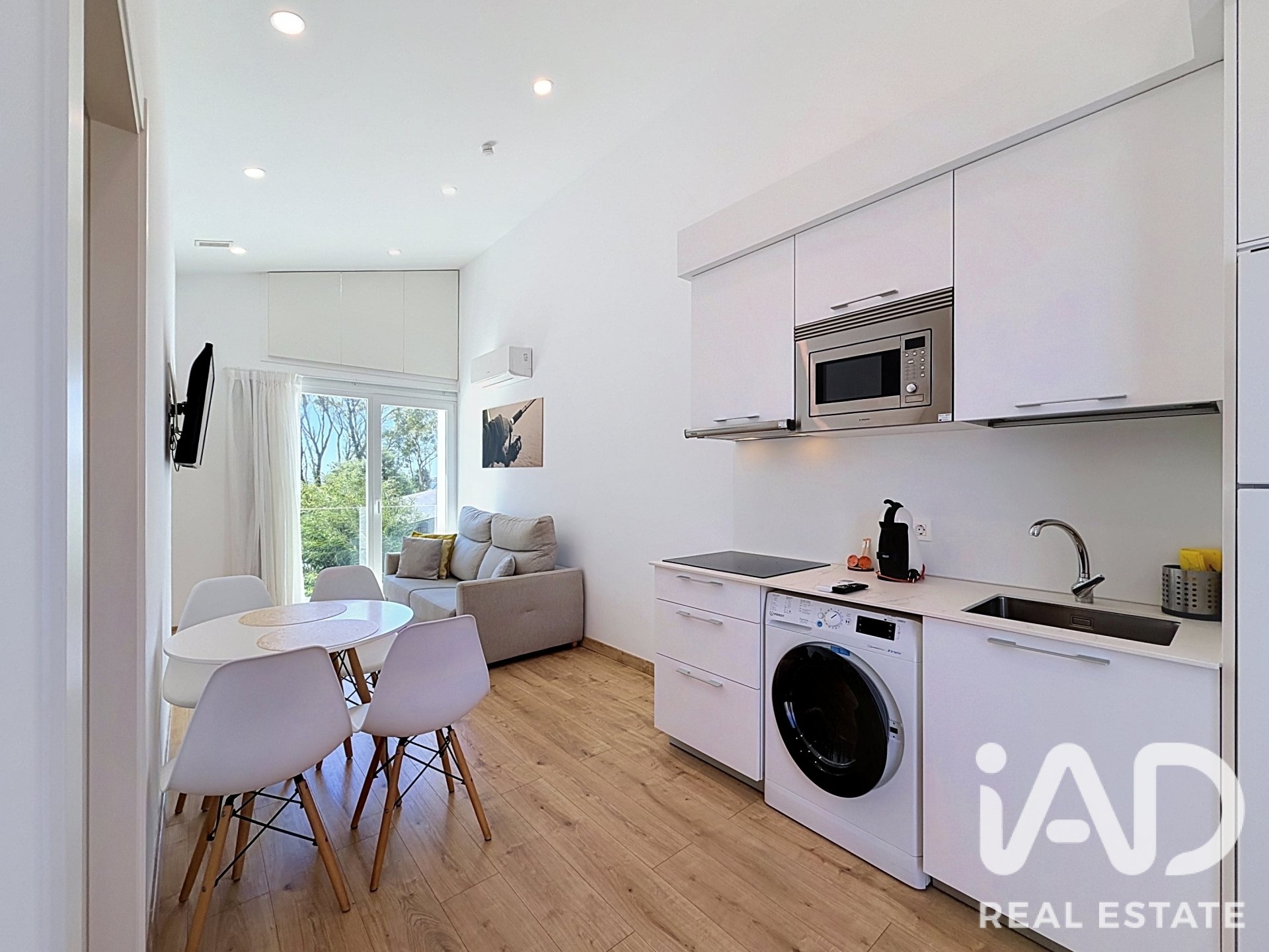 Propiedad comercial en Sanxenxo, Pontevedra, España 334 m2 No. 187964