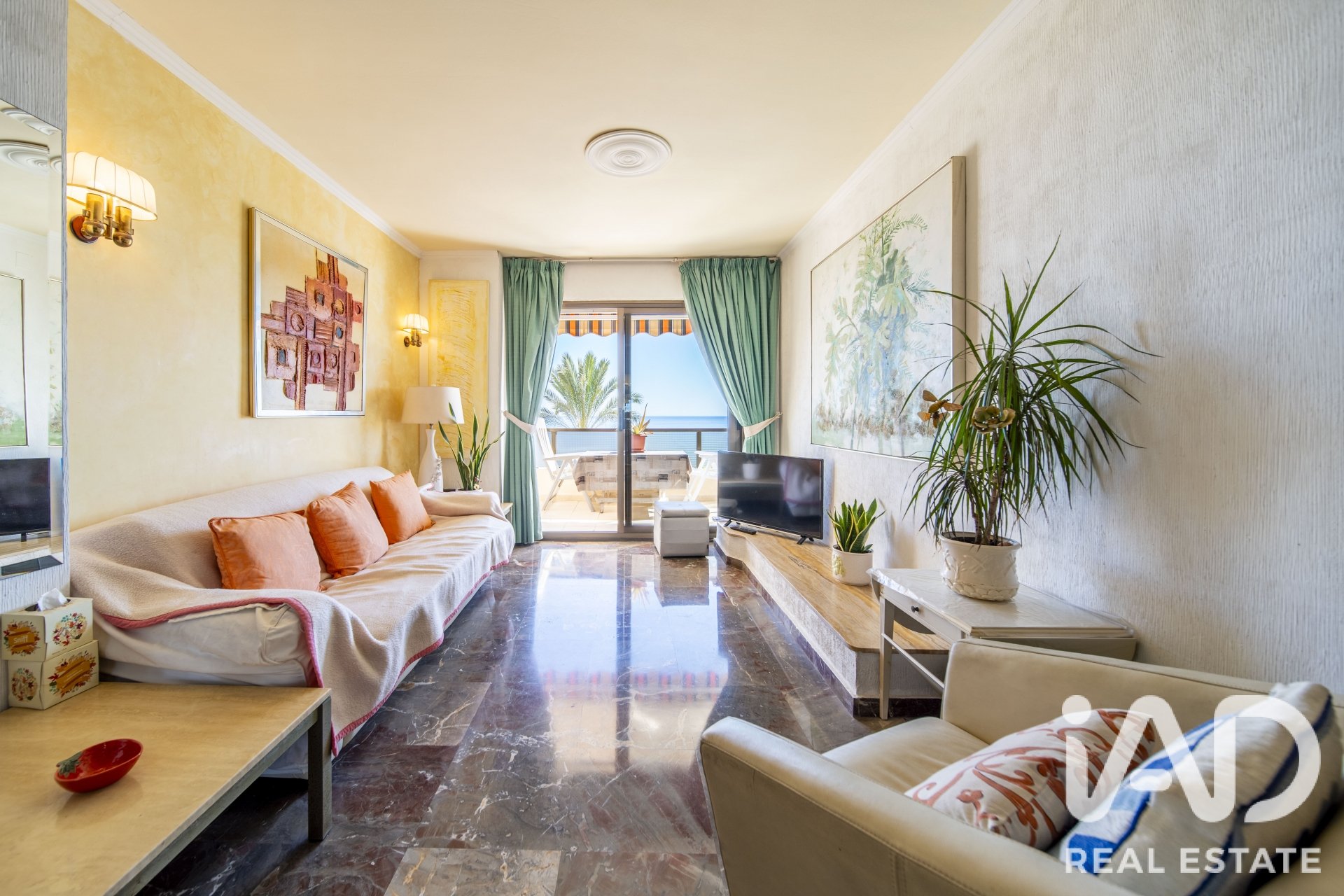 Apartment in Fuengirola, Malaga, Spain 3 bedrooms, 115 sq.m. No. 192159