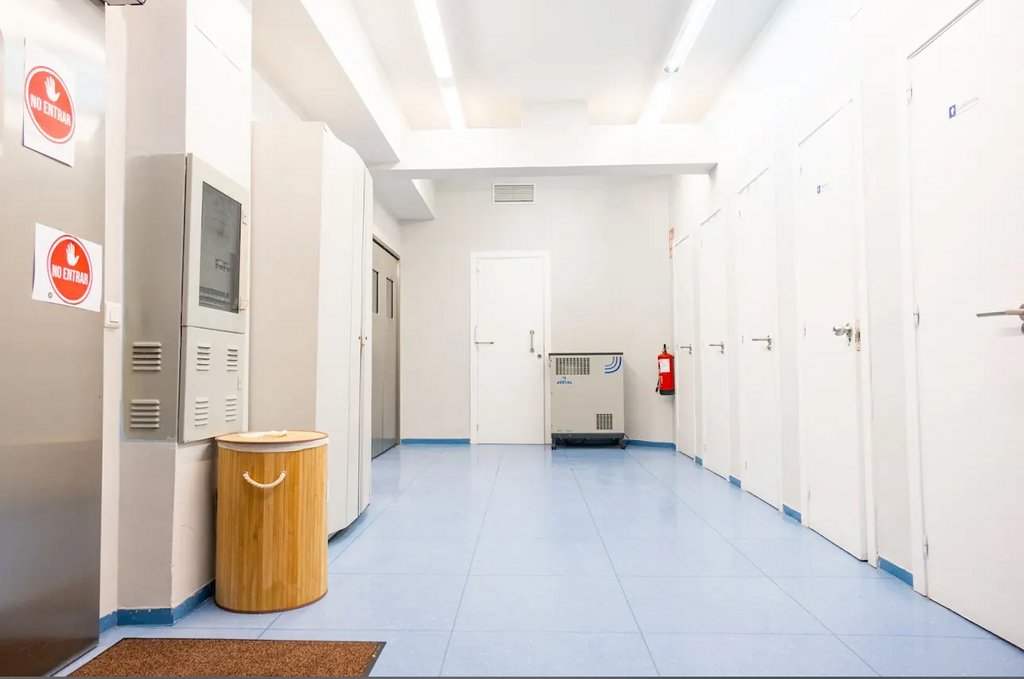 Komerciāls īpašums Madrid, Spānijā 453 m2 Nr. 140843