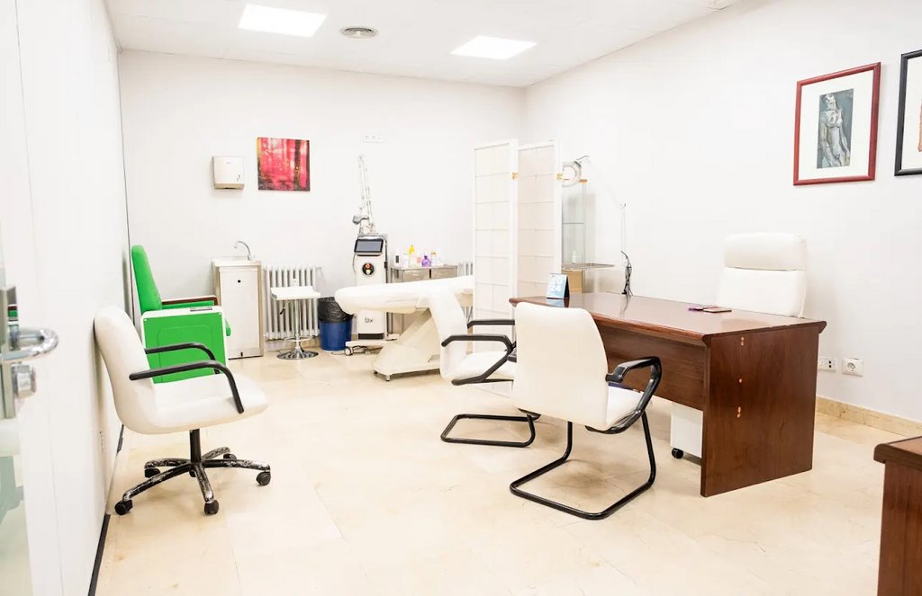 Komerciāls īpašums Madrid, Spānijā 453 m2 Nr. 140843