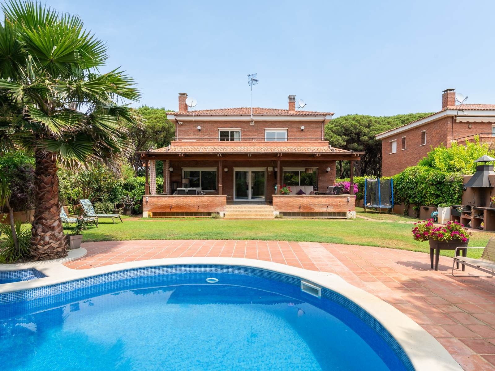 House in Gava, Barcelona, Spanien 5 Schlafzimmer, 850 m2 Nr. 140846