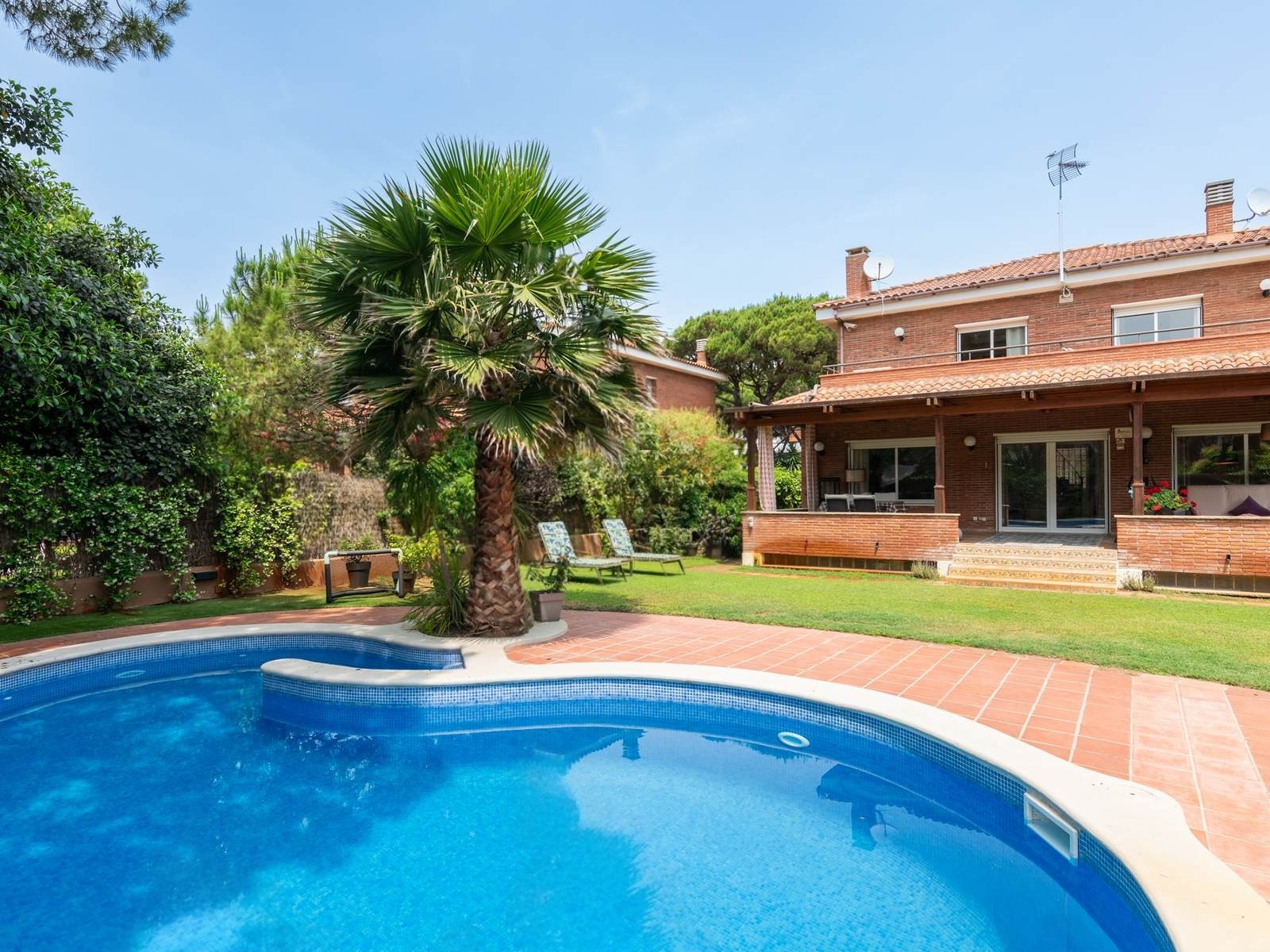 House in Gava, Barcelona, Spanien 5 Schlafzimmer, 850 m2 Nr. 140846