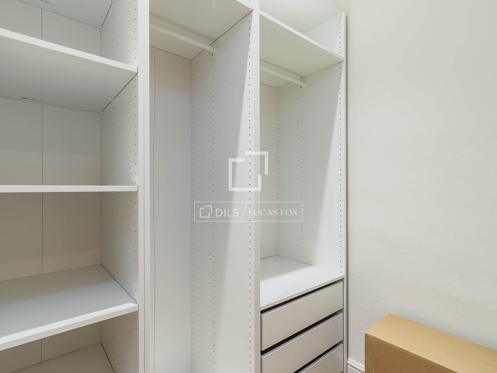 Huoneisto Barcelona, Espanja 3 makuuhuonetta, 148 m2 No. 150690