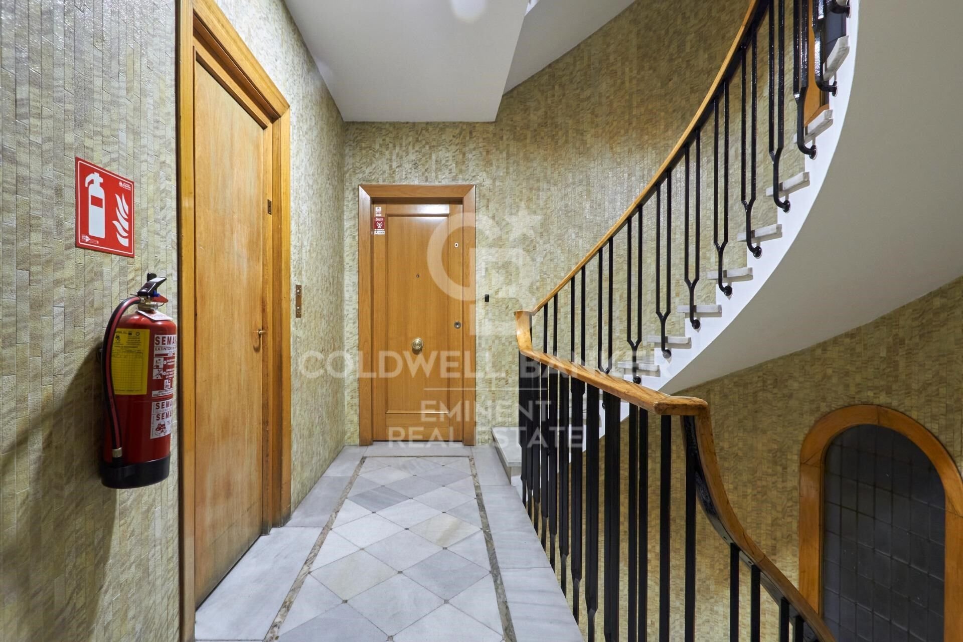 Apartment in Barcelona, Spain 4 bedrooms, 283 sq.m. No. 159519