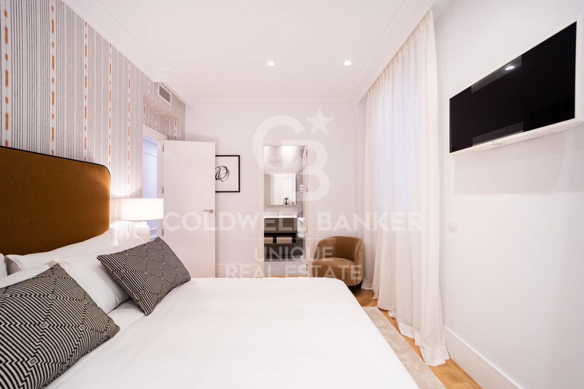 Huoneisto Madrid, Espanja 3 makuuhuonetta, 192 m2 No. 159164