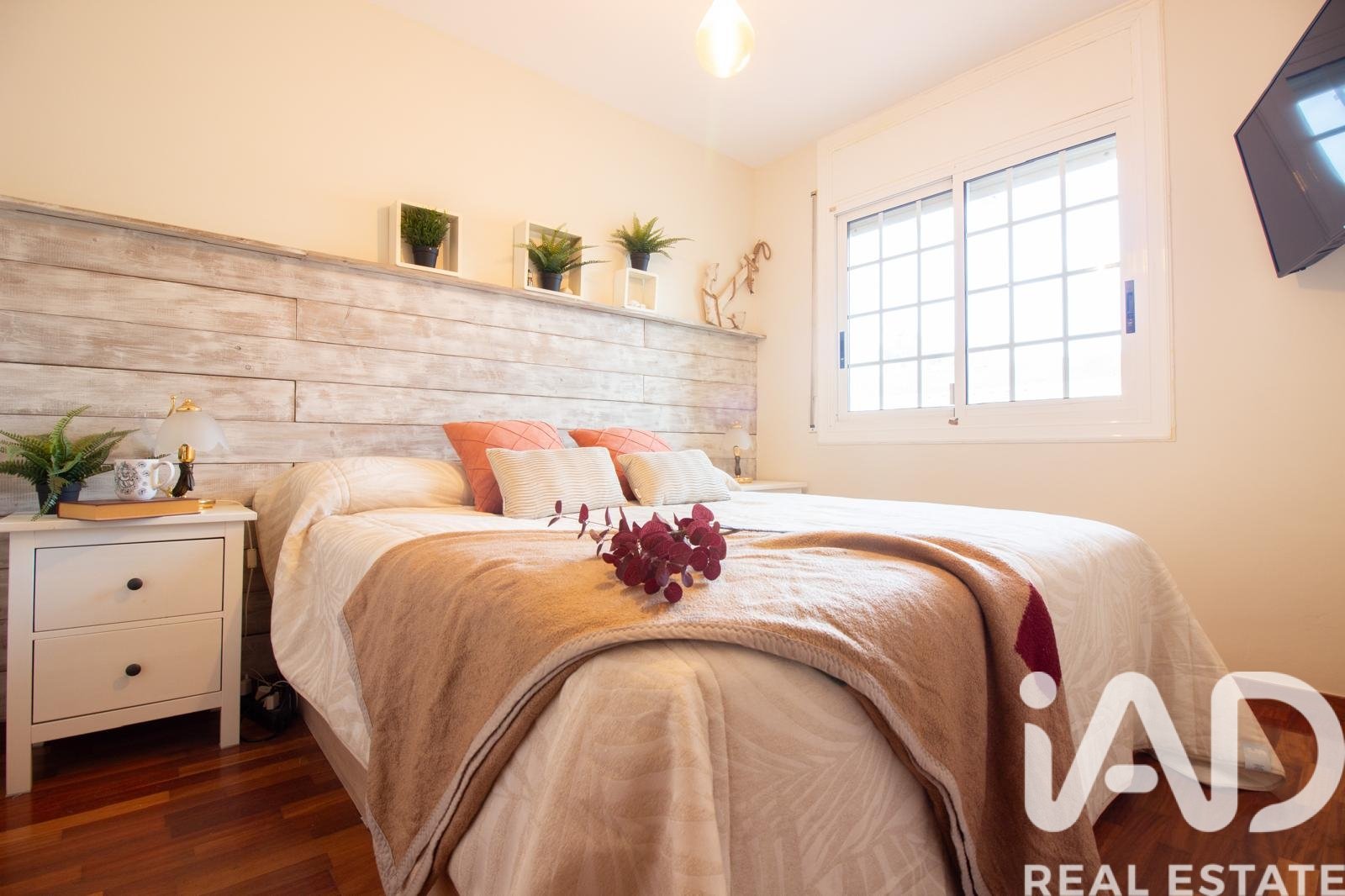 Kaupunkipientalo Castelldefels, Barcelona, Espanja 3 makuuhuonetta, 94 m2 No. 172424