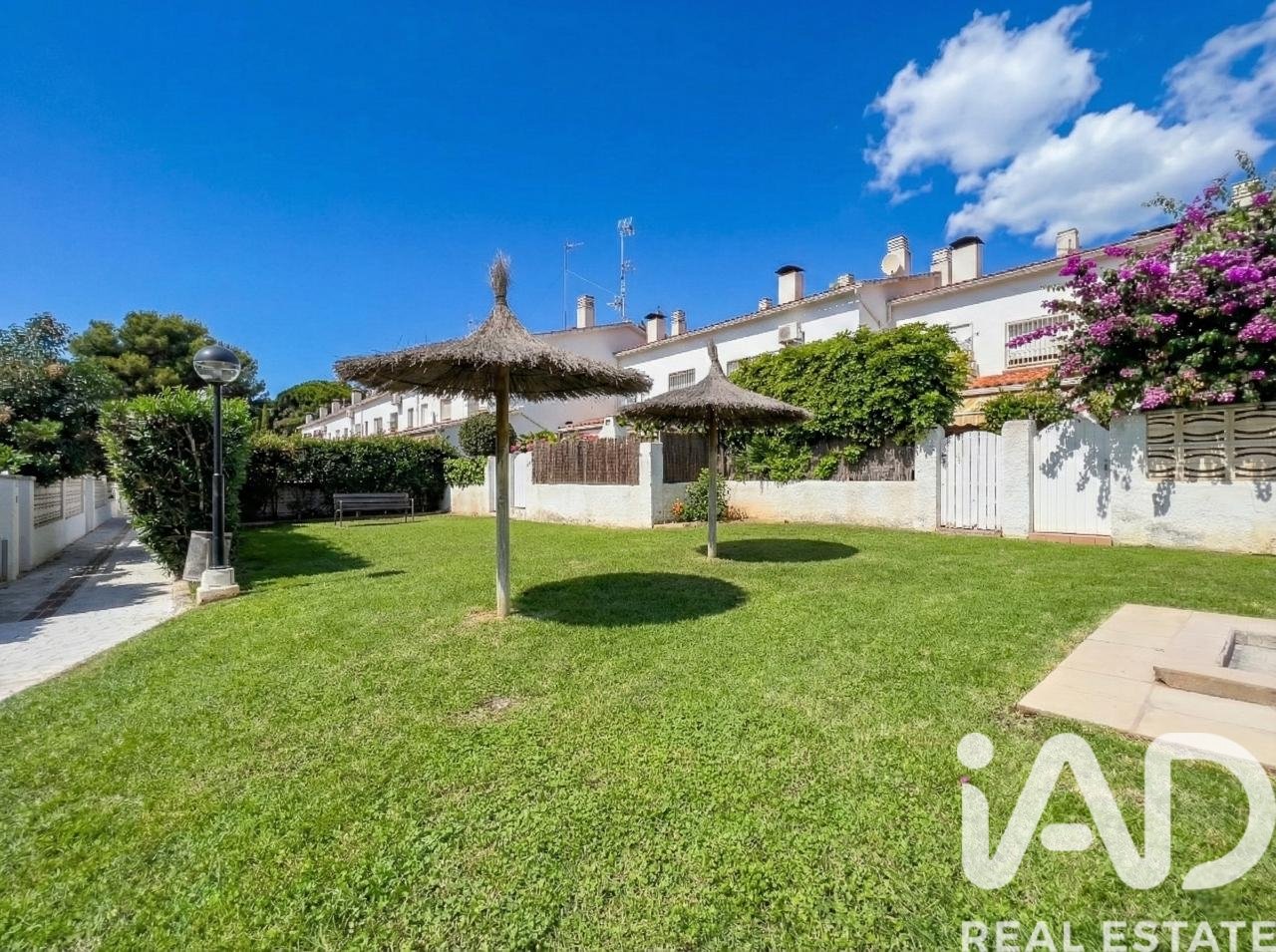 Kaupunkipientalo Castelldefels, Barcelona, Espanja 3 makuuhuonetta, 94 m2 No. 172424