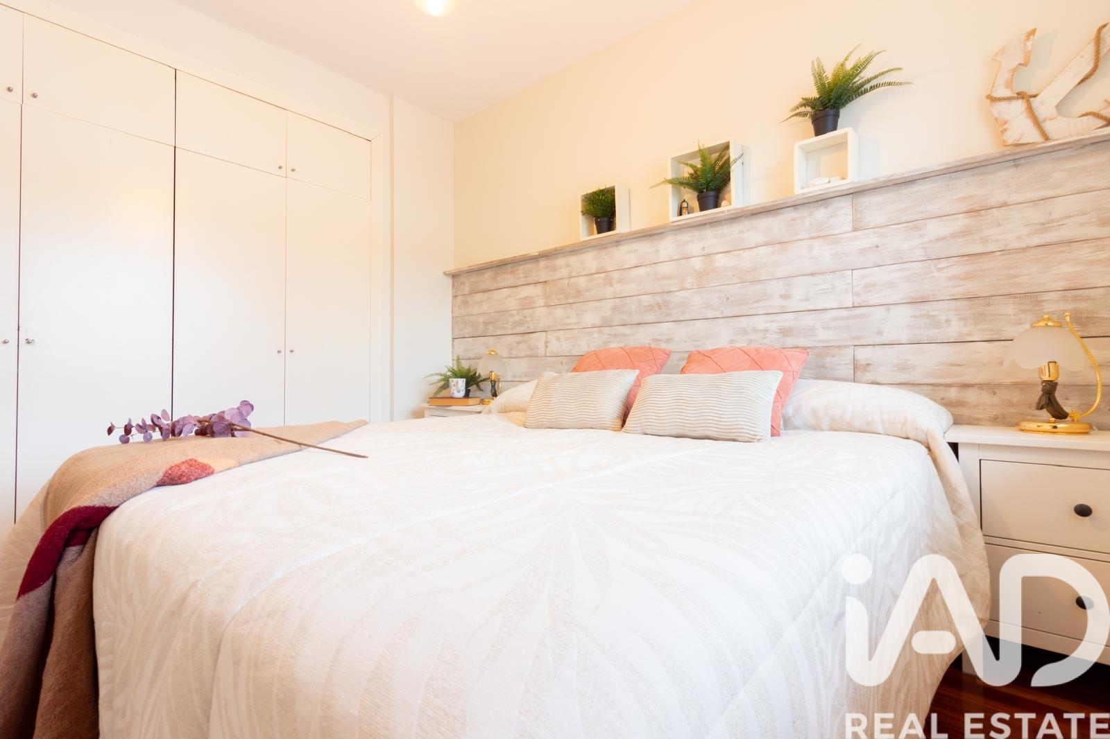 Kaupunkipientalo Castelldefels, Barcelona, Espanja 3 makuuhuonetta, 94 m2 No. 172424