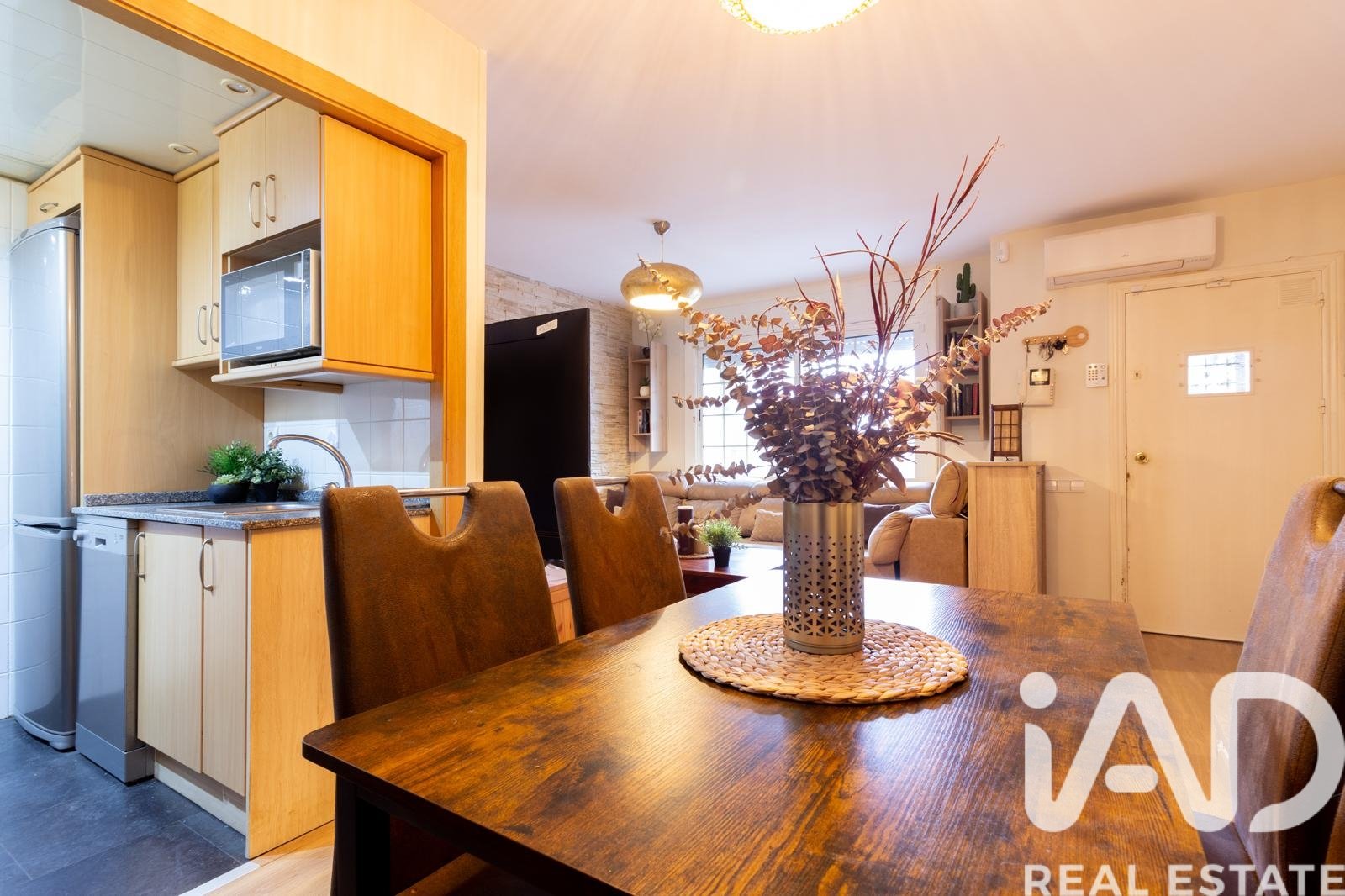 Kaupunkipientalo Castelldefels, Barcelona, Espanja 3 makuuhuonetta, 94 m2 No. 172424