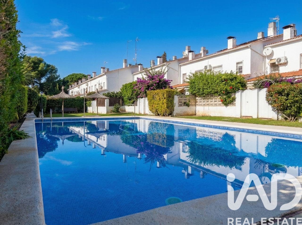 Kaupunkipientalo Castelldefels, Barcelona, Espanja 3 makuuhuonetta, 94 m2 No. 172424