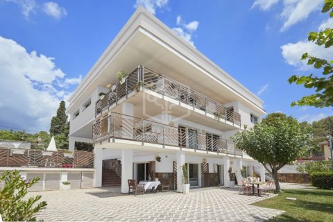 Villa in Castelldefels, Barcelona, Spanien 6 Schlafzimmer, 640 m2 Nr. 78323