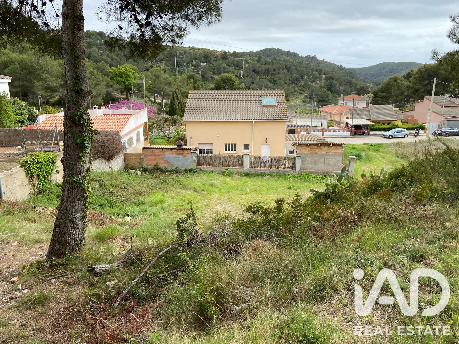 Land plot in Canyelles, Barcelona, Spain 500 sq.m. No. 195101
