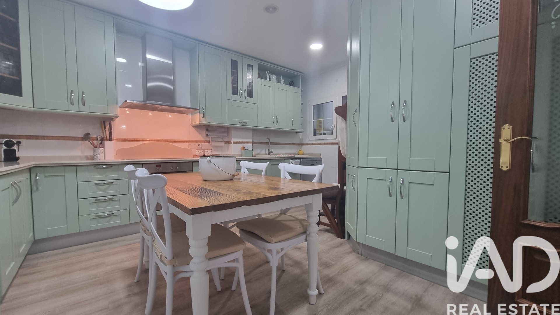 Appartamento a Torrevieja, Alicante, Spagna 3 camere da letto, 185 mq. N° 152805