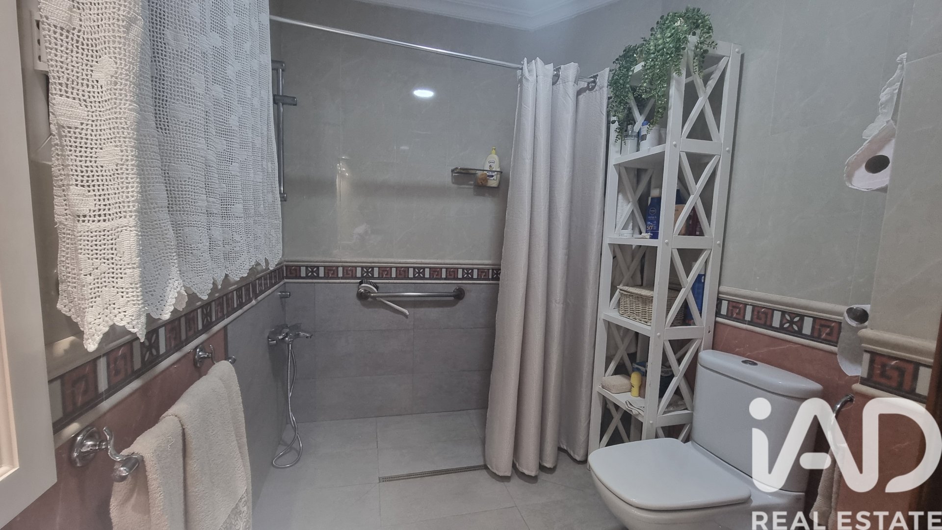 Appartamento a Torrevieja, Alicante, Spagna 3 camere da letto, 185 mq. N° 152805