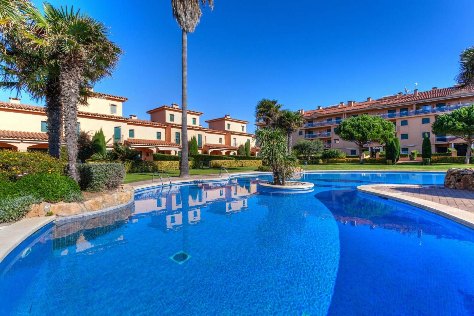 Apartment à Pals, Girona, Espagne 2 chambres,  No. 140940