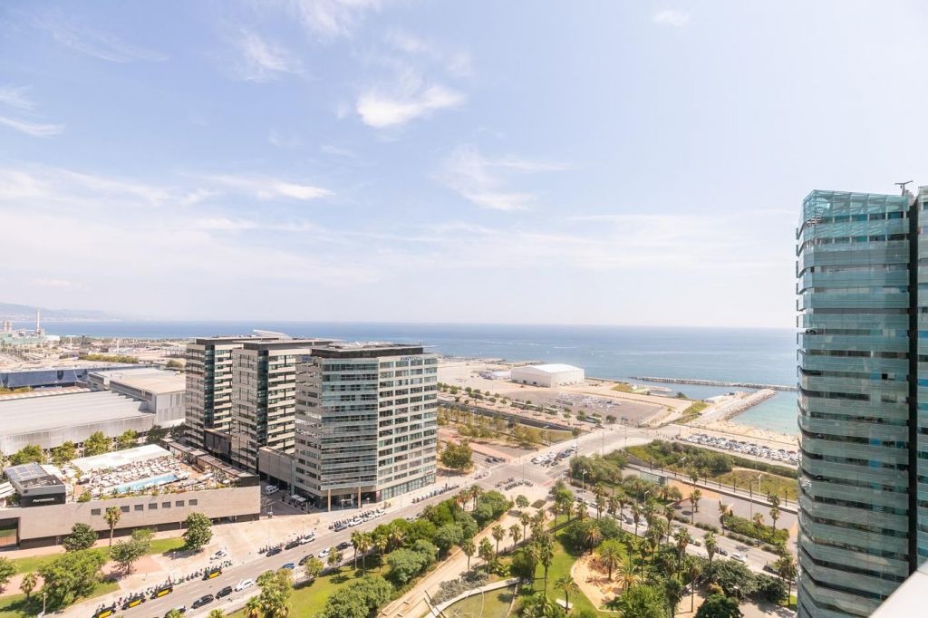 Dzīvoklis Barcelona, Spānijā 3 istabas,  Nr. 140944