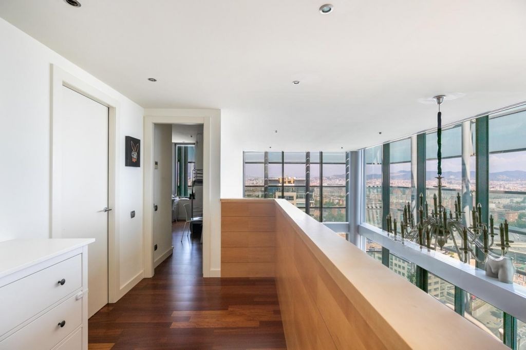 Dzīvoklis Barcelona, Spānijā 3 istabas,  Nr. 140944
