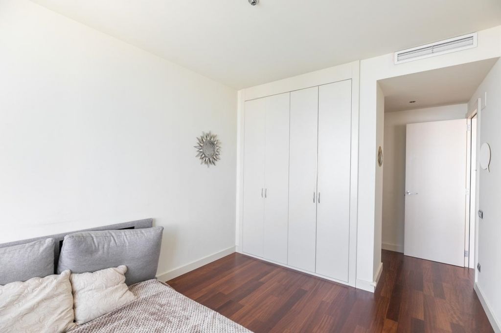 Dzīvoklis Barcelona, Spānijā 3 istabas,  Nr. 140944