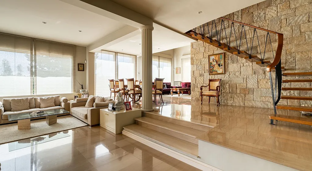 Talo Barcelona, Espanja 5 makuuhuonetta, 511 m2 No. 140946