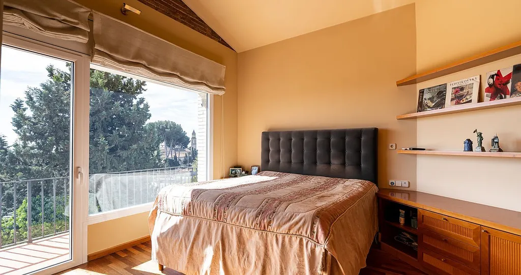 Talo Barcelona, Espanja 5 makuuhuonetta, 511 m2 No. 140946