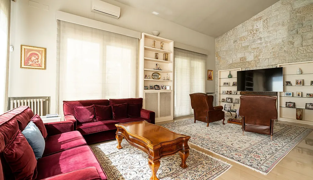 Talo Barcelona, Espanja 5 makuuhuonetta, 511 m2 No. 140946