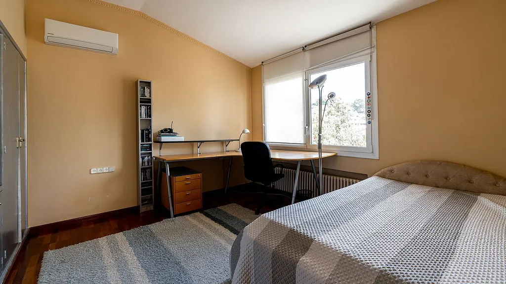 Talo Barcelona, Espanja 5 makuuhuonetta, 511 m2 No. 140946