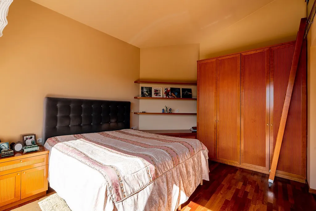Talo Barcelona, Espanja 5 makuuhuonetta, 511 m2 No. 140946