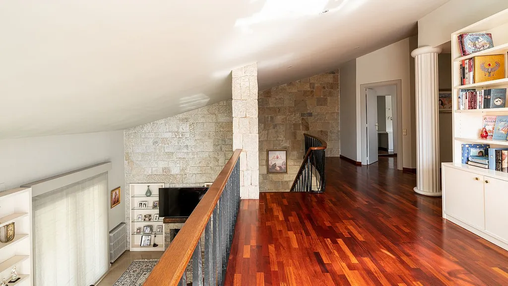 Talo Barcelona, Espanja 5 makuuhuonetta, 511 m2 No. 140946