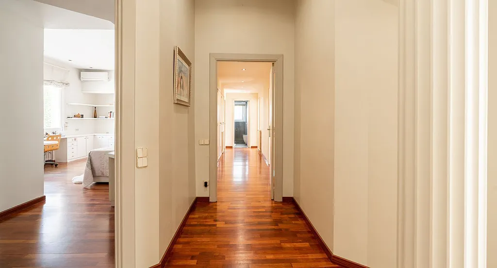 Talo Barcelona, Espanja 5 makuuhuonetta, 511 m2 No. 140946