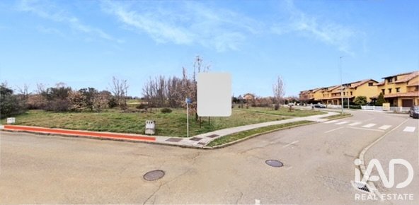 Land plot in Valverde de la Virgen, Leon, Spain 543 sq.m. No. 188035