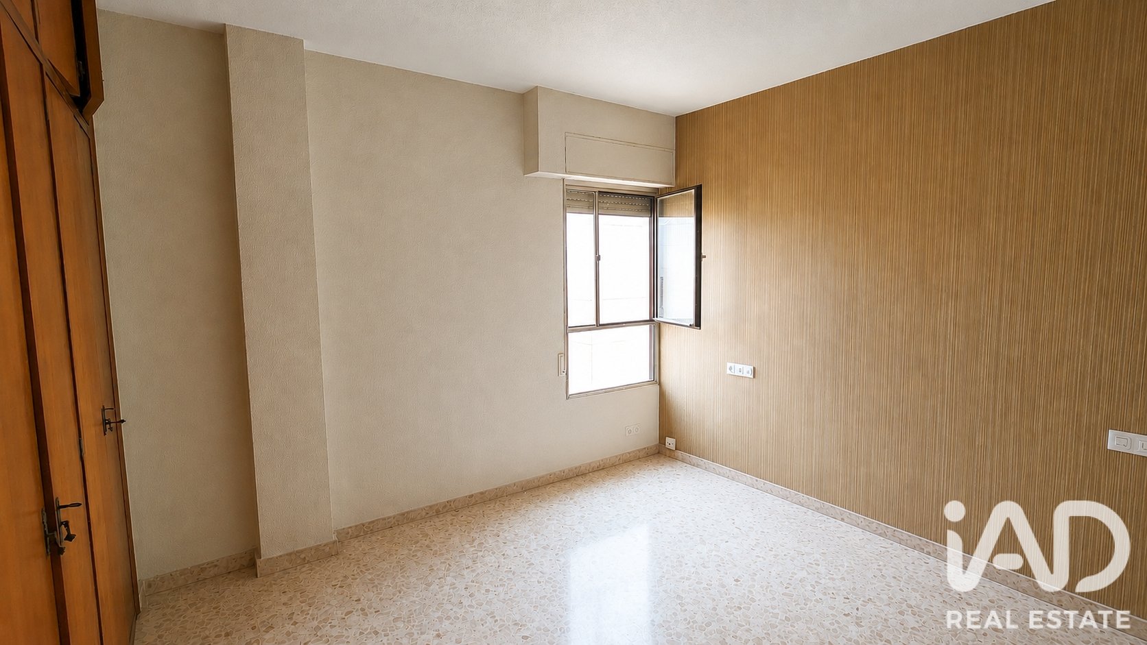 Apartament w Castellon de la Plana, Castellon, Hiszpania 5 sypialni, 189 mkw. nr 188040