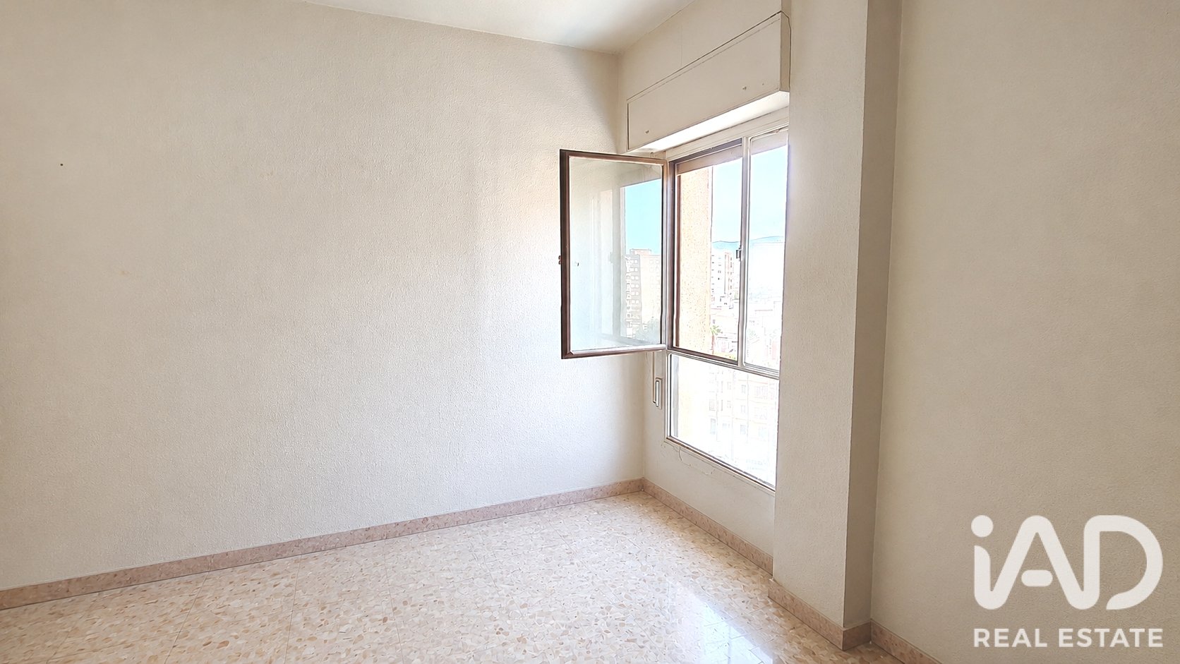 Apartament w Castellon de la Plana, Castellon, Hiszpania 5 sypialni, 189 mkw. nr 188040