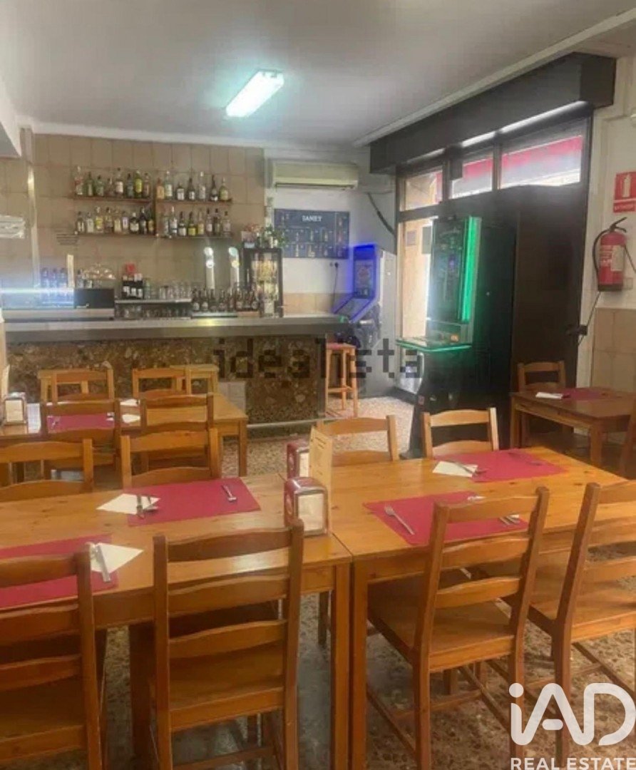 Cafe / restaurant in El Prat de Llobregat, Barcelona, Spain 120 sq.m. No. 188038